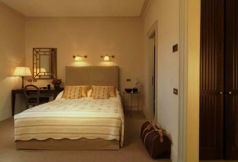 Camera Classica, Rocco Forte Hotel De Russie