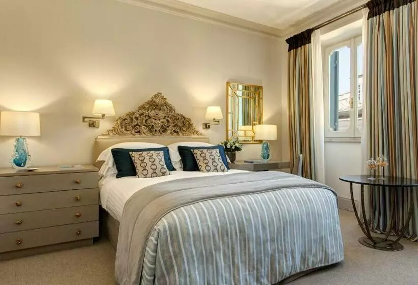 Camera Executive, Rocco Forte Hotel De Russie