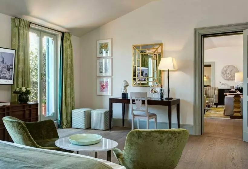 Suite Junior, Rocco Forte Hotel De Russie