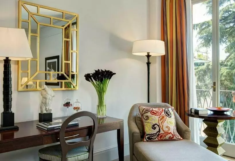 Camera Superiore, Rocco Forte Hotel De Russie