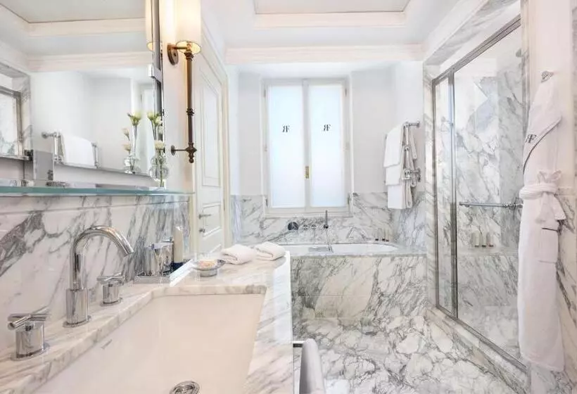 Suite Junior, Rocco Forte Hotel De Russie