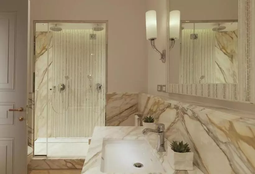 Suite con Terrazza, Rocco Forte Hotel De Russie