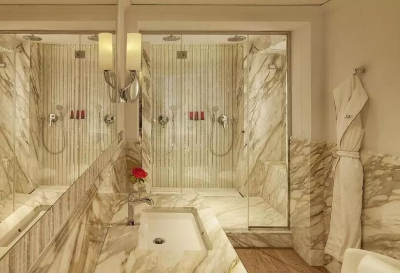 Monolocale Standard con Terrazza, Rocco Forte Hotel De Russie