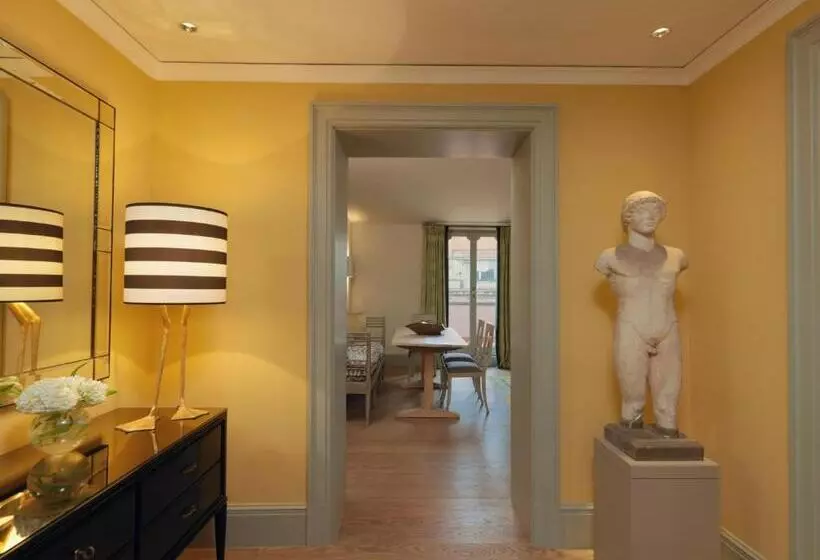 Monolocale Standard con Terrazza, Rocco Forte Hotel De Russie