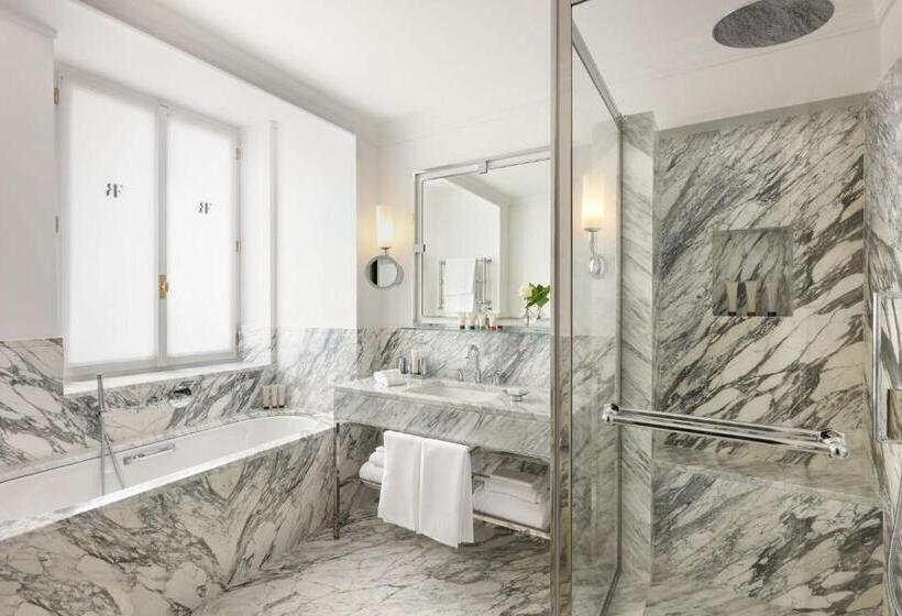 豪华园景房, Rocco Forte Hotel De Russie