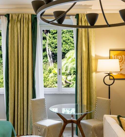 带园景的小型套房, Rocco Forte Hotel De Russie