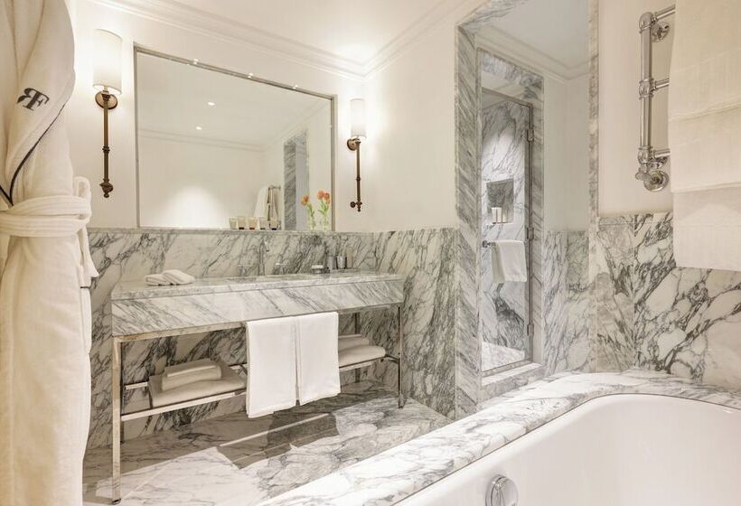 豪华园景房, Rocco Forte Hotel De Russie