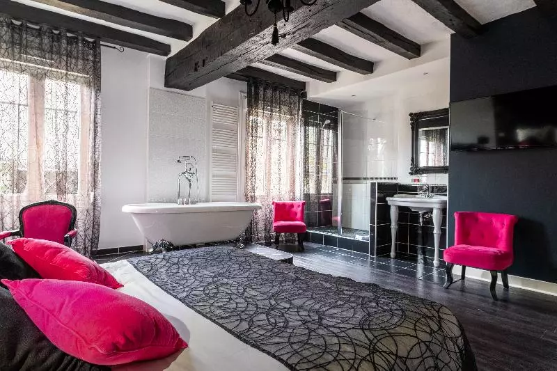 デラックスルーム, Logis Hotel Restaurant Le Cheval Blanc