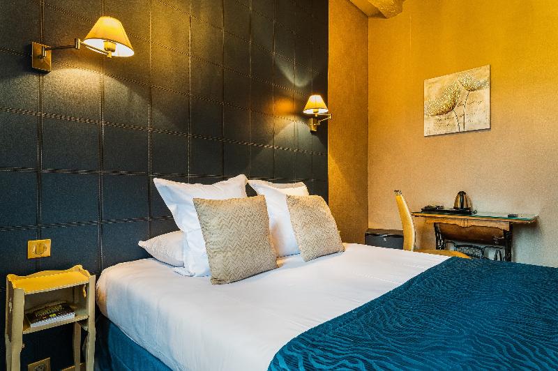 חדר סופריור, Logis Hotel Restaurant Le Cheval Blanc