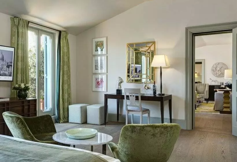 Suite Junior, Rocco Forte Hotel De Russie
