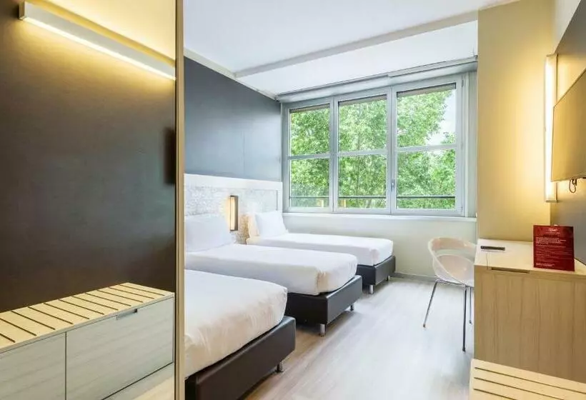 スタンダードトリプルルーム, B&b Hotel Milano Aosta