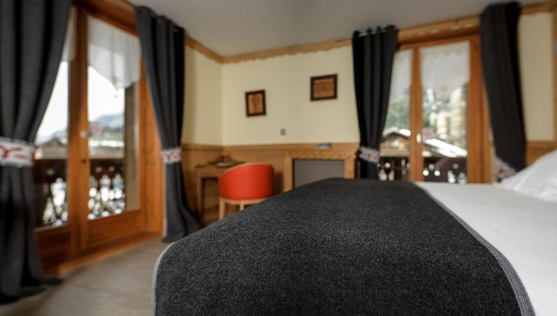 带山景的高级间, Auberge Du Manoir