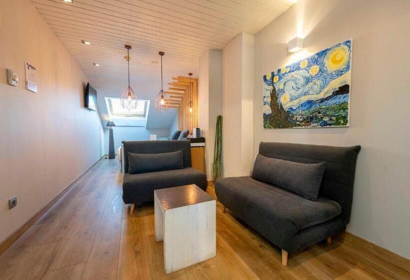 Полулюкс, Fruela