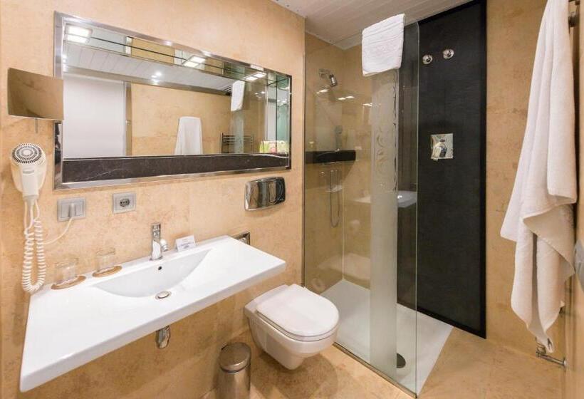 Апартаменты 2 Спальни, Fruela