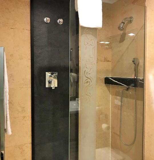 Номер Стандарт, Fruela