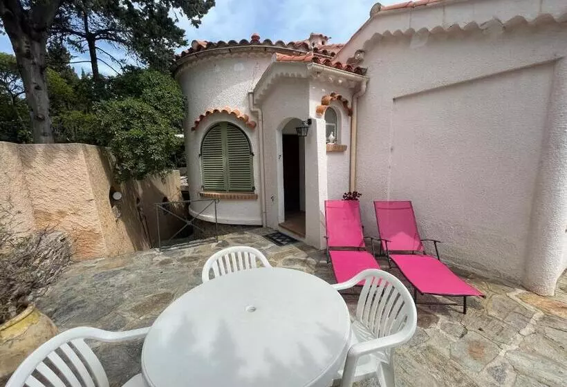اتاق استاندارد با چشمانداز باغ, Hôtel Astria