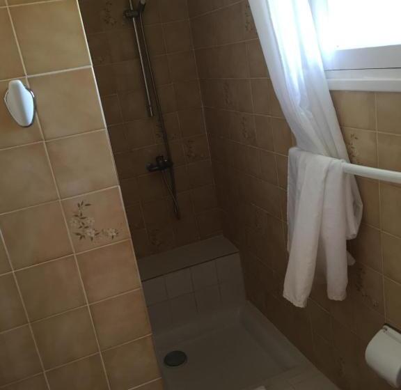 בקתה סטנדרטית, Hôtel Astria