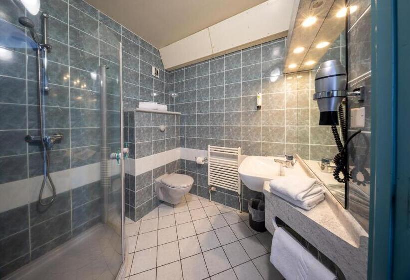 패밀리 룸, Hôtel Restaurant Logis L Aubrac Laguiole