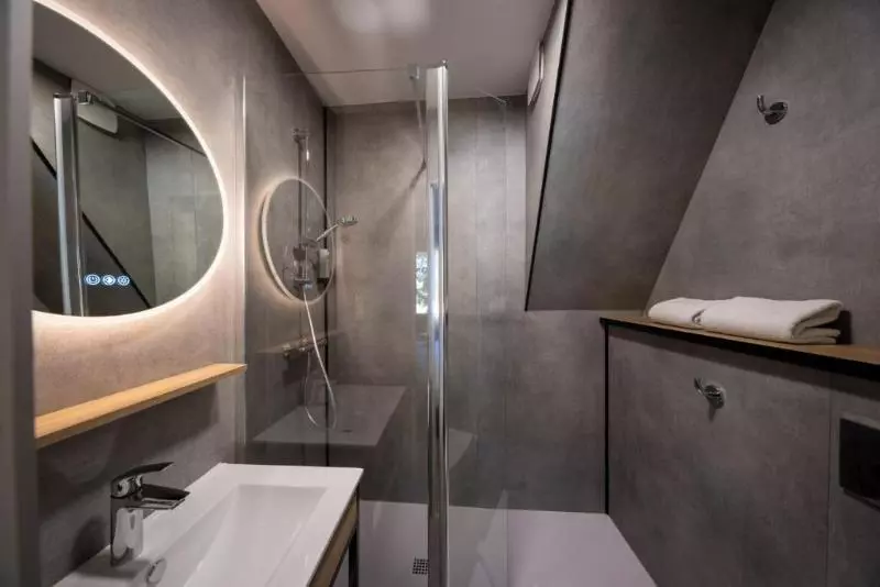 コンフォートルーム, Hôtel Restaurant Logis L Aubrac Laguiole