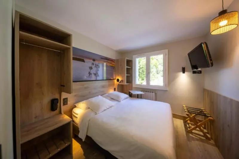 スタンダードルーム, Hôtel Restaurant Logis L Aubrac Laguiole