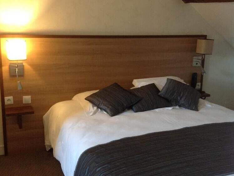 חדר סטנדרט, Logis Auberge A La Tete De Lard