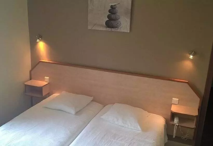 オーシャンビュースタンダードルーム, Logis Hotel Belle Vue
