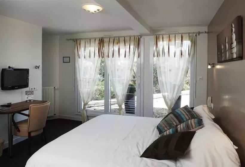 ガーデンビュースタンダードルーム, Logis Hotel Belle Vue