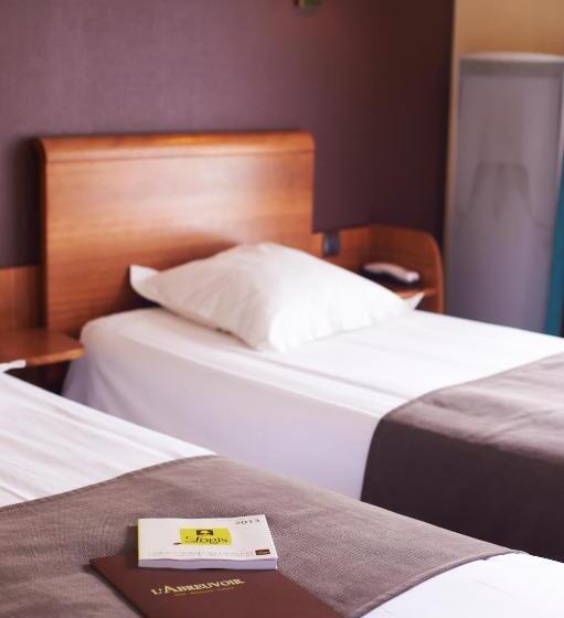 غرفة قياسية لذوى الاحتياجات الخاصة, Logis L Abreuvoir