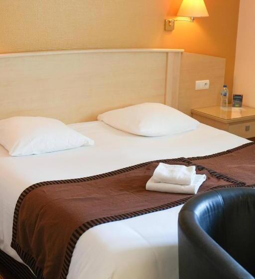 غرفة قياسية, Logis L Abreuvoir