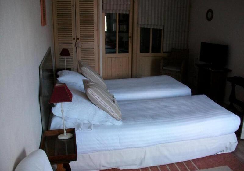 스탠다드 룸, Logis Hôtel Le Central