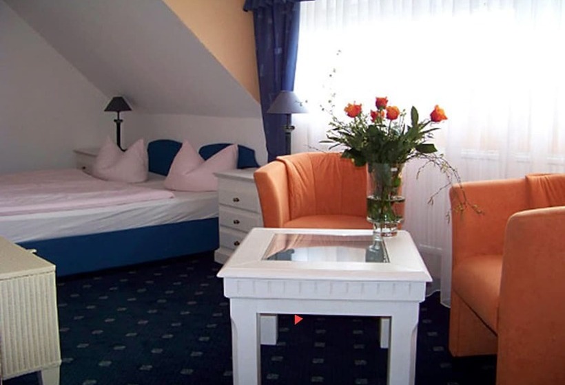 إستوديو سوبيريور, Seeresidenz Gesundbrunn