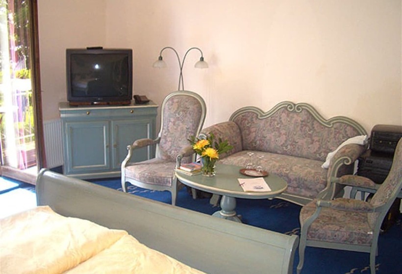 Студия Стандарт, Seeresidenz Gesundbrunn