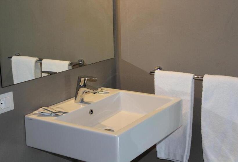 Номер Стандарт Вид на Озеро, Villa Maria