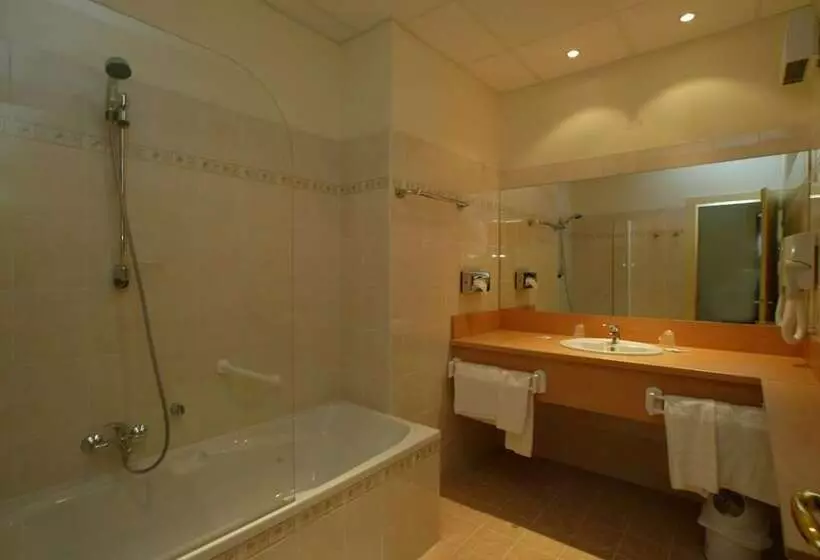 スタンダードルーム, Logis Hotel Restaurant Remotel