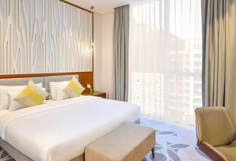 سوئیت پریمیوم, Grand Mercure Dubai City