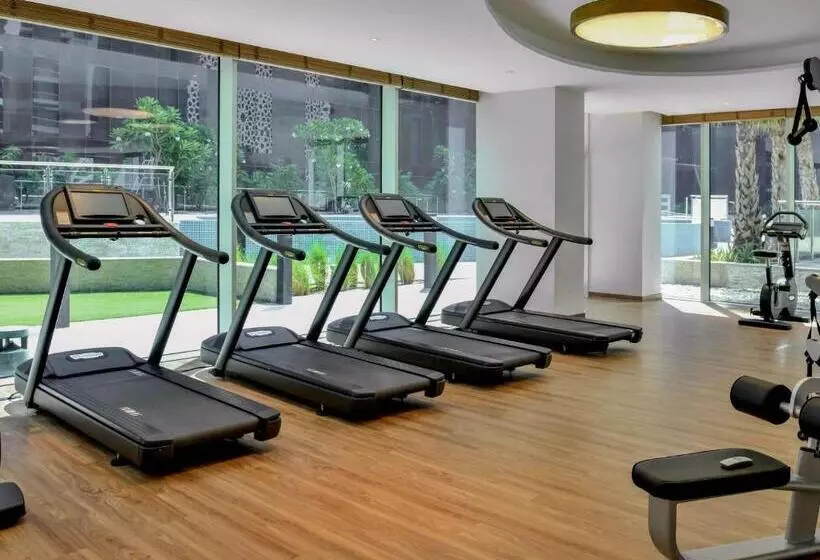 اتاق لوکس با تخت بزرگ, Grand Mercure Dubai City