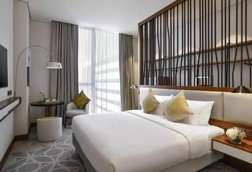 اتاق لوکس با تخت بزرگ, Grand Mercure Dubai City