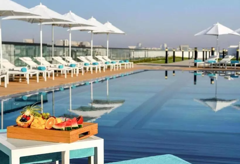 اتاق لوکس با تخت بزرگ, Grand Mercure Dubai City