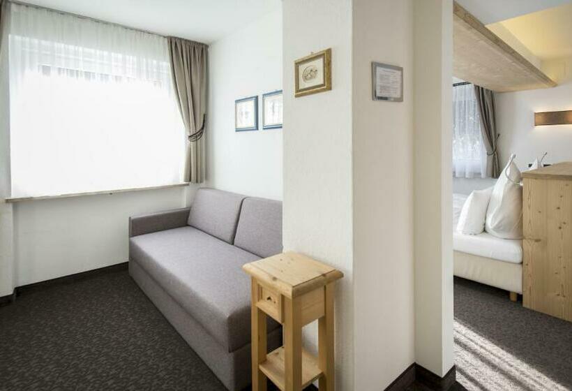 Superior suite mountain view, Chalet Hotel Hartmann Adults Only