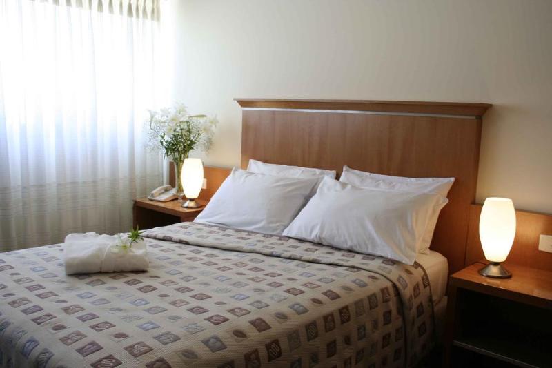اتاق استاندارد, Ariston