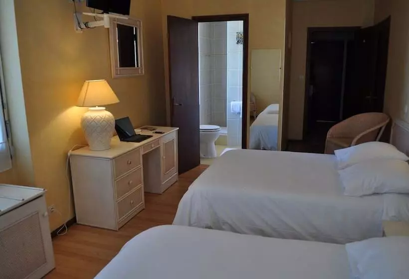 スタンダード４人部屋, Atlantis Hôtel