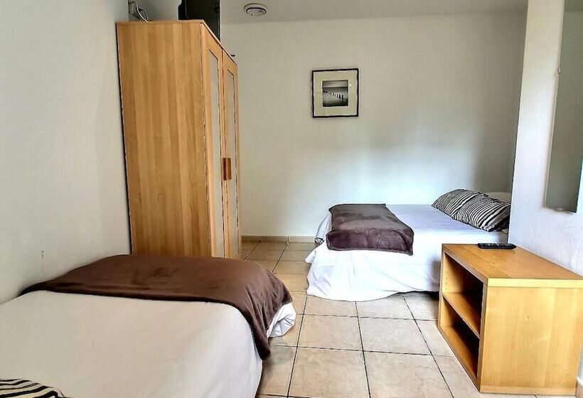 Номер Стандарт Трехместный, Atlantis Hôtel