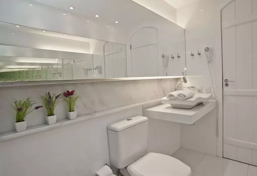 اتاق سوپریور, Auberge De La Langouste