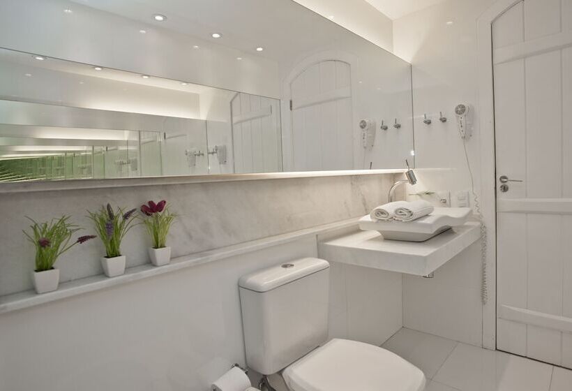 חדר סופריור לשלושה, Auberge De La Langouste