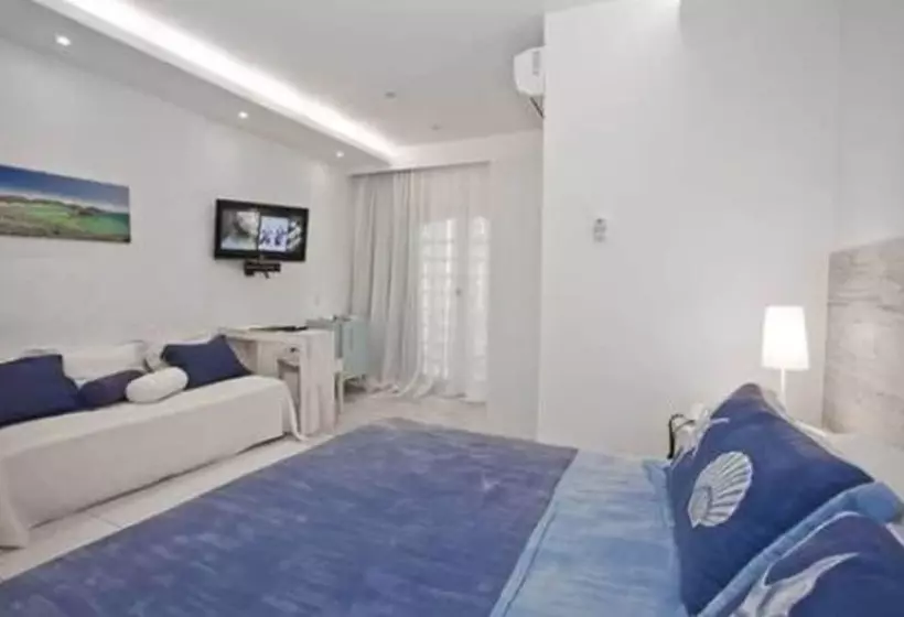 اتاق سوپریور سه تخته, Auberge De La Langouste