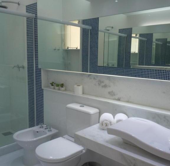 חדר סטנדרט לשלושה, Auberge De La Langouste