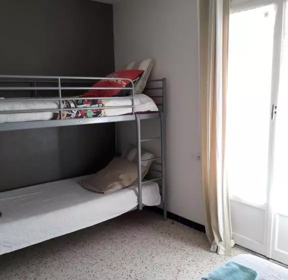 スタンダード４人部屋, Auberge Des Crêtes