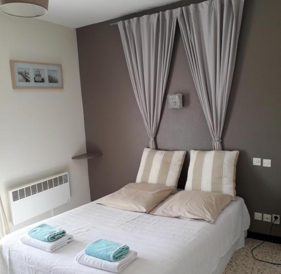 חדר סטנדרט לארבעה, Auberge Des Crêtes