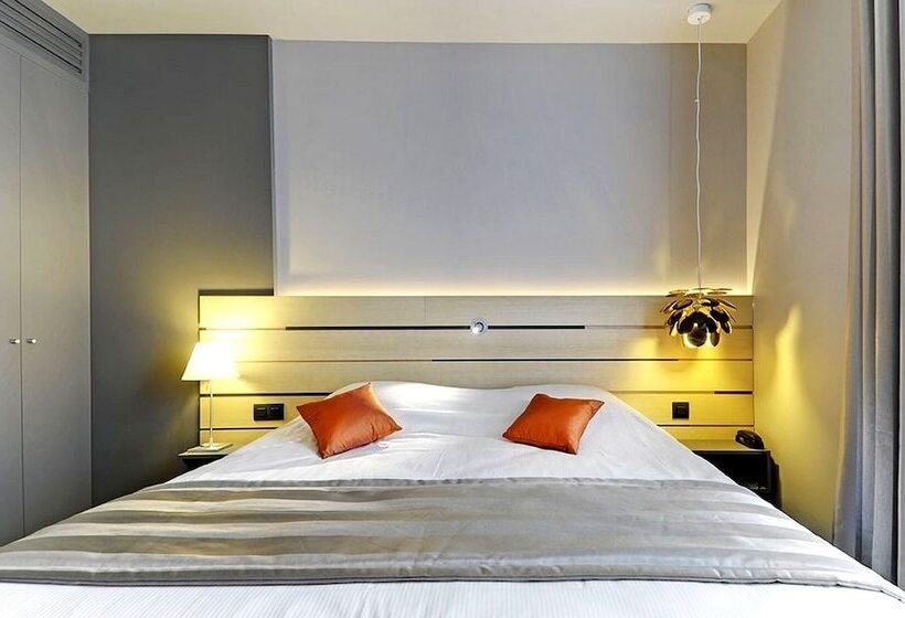 חדר קומפורט, Du Morvan