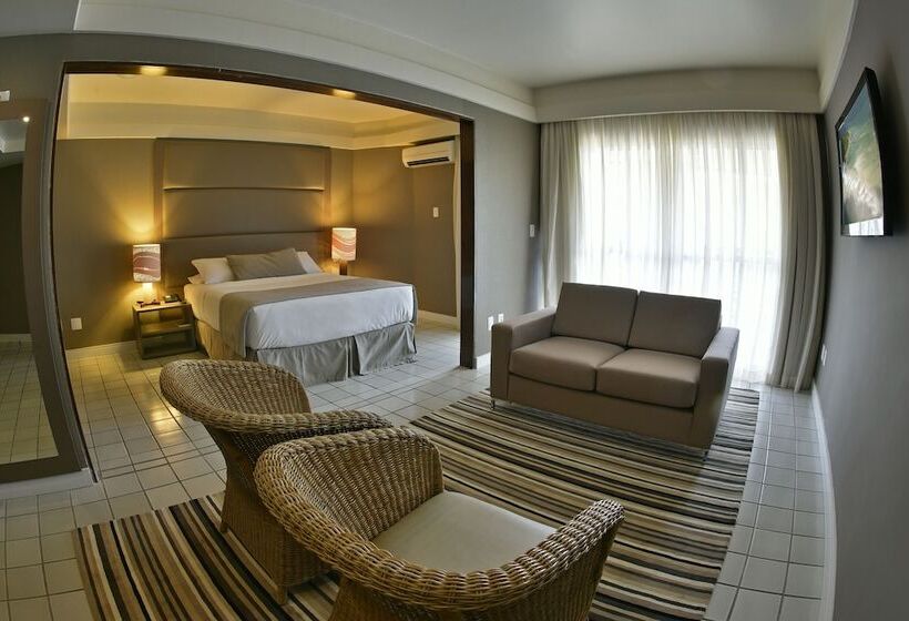 جناح جونيور, Hardman Praia